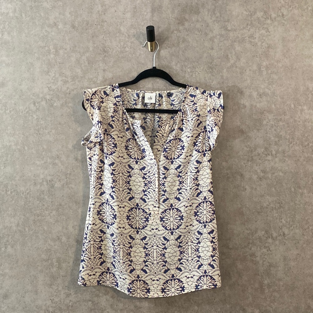 Cabi Printed Flutter Sleeve Top